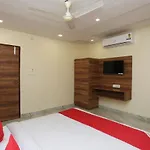 Oyo Flagship 22216 Sai Palace