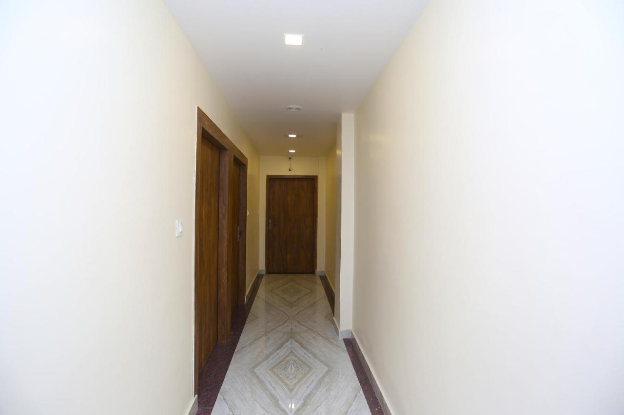Oyo Flagship 22216 Sai Palace Hotel
